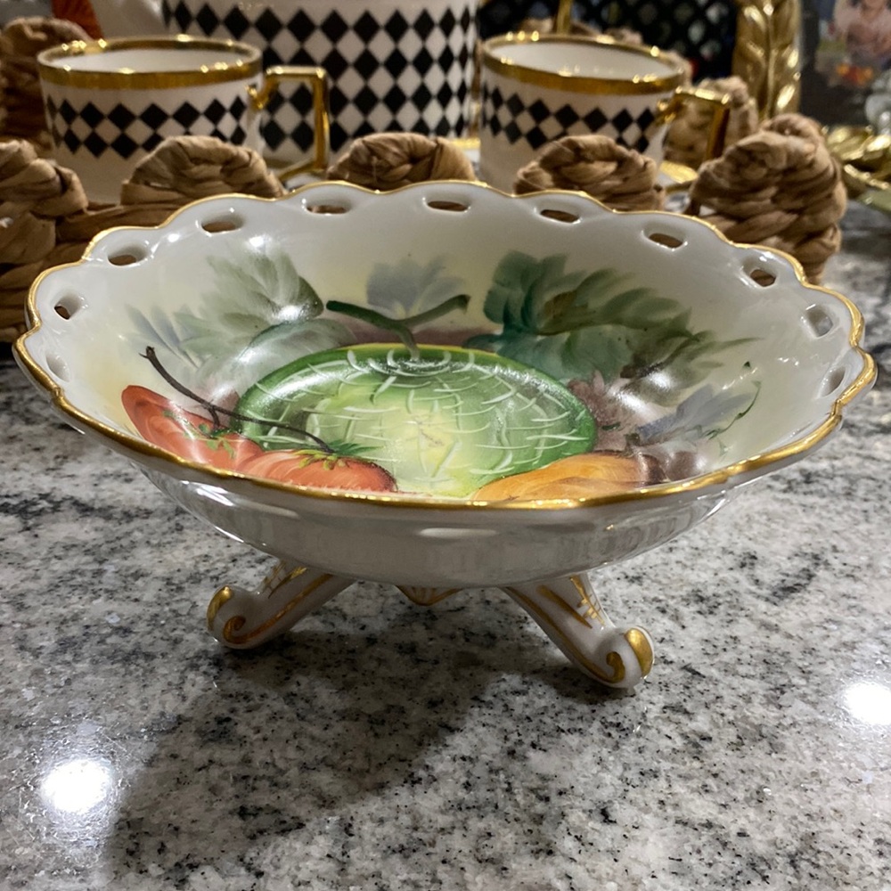 Vintage TMJ Japan 3-Footed Reticulated Porcelain Fruit Bowl!